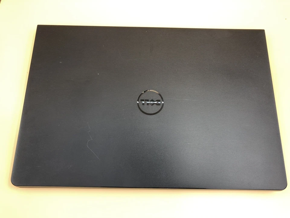 Dell Vostro 15 15.6" Intel Core i3 4th Gen. 1.7GHz 4GB 256GB SSD Laptop - Image 4 of 4