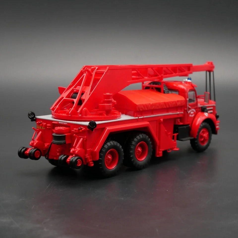 Ixo 1:43 Truck Fire Engine Berliet TBO Magirus Diecast Car Model Metal Toy - Image 4 of 4