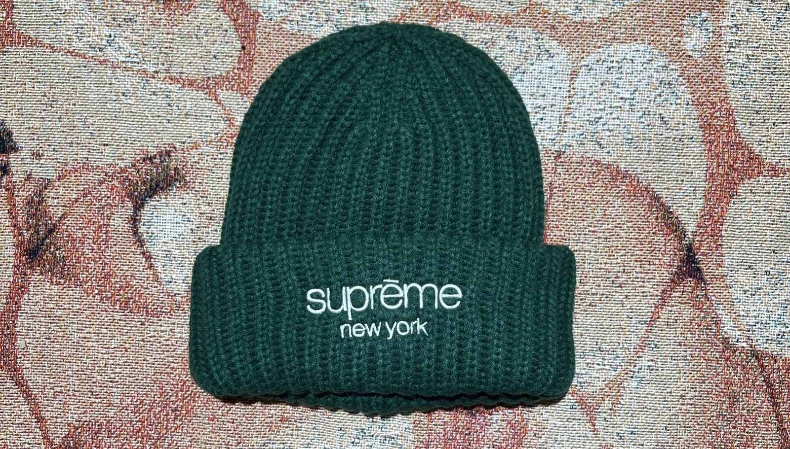 Bonnet côtelé épais logo Supreme Classic FW24 vert foncé neuf
