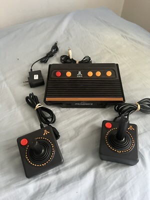 ATARI Flashback 5 Classic Game Console Tested With 2 Controllers