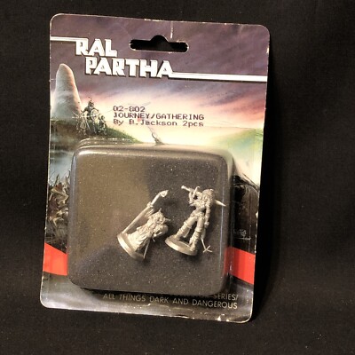 Ral Partha All Things Dark & Dangerous 02-802 Journey Gathering 2 PCs Miniature