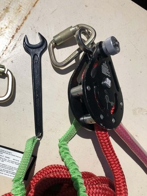 SafeWaze 019-8013 60ft 4-Person Rope Horizontal Lifeline Kit w Cross Arm Straps