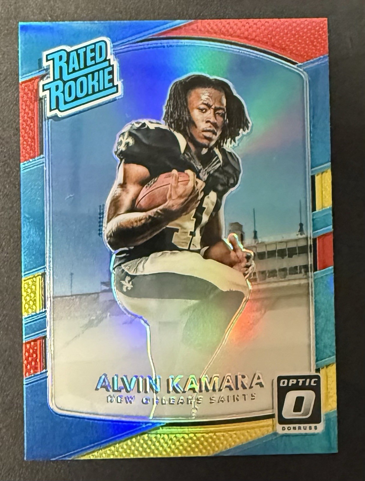 2017 Donruss Optic - Rated Rookie Alvin Kamara #199 Red and Yellow Prizm (RC)