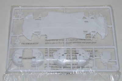 REVELL 2022 CORVETTE Z51 14550  PARTS  SPRUE I-CHASSIS ASSEMBLY+MORE 1:25