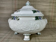Vegetable Tureen / Lidded Serving Bowl - Wedgwood Patrician : Tapestry Design
