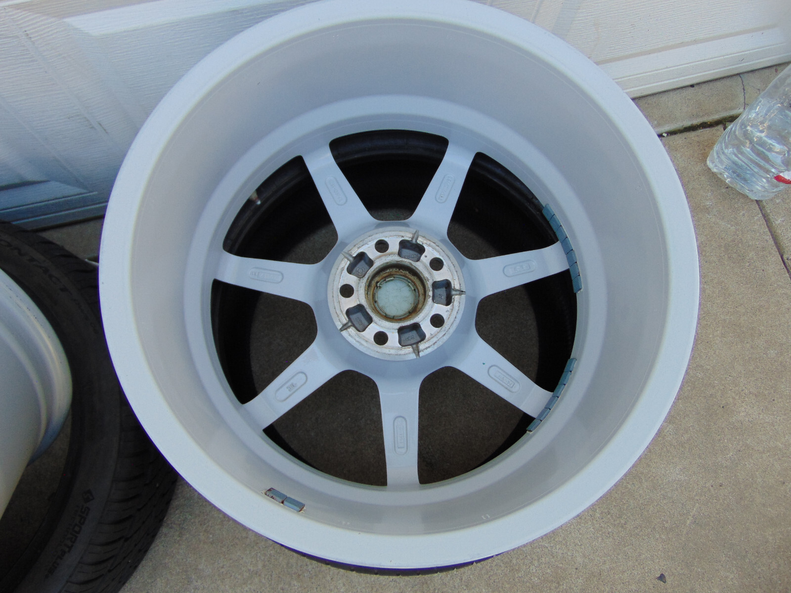 1 USED Silver OEM Aston Martin Vantage 19X8.5 Rim & TPMS 6G33-1007 FREE SHIPPING