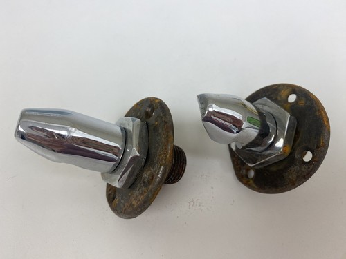 1958 Ferrari Series 1 Cabriolet Top Latches - Picture 3 of 5