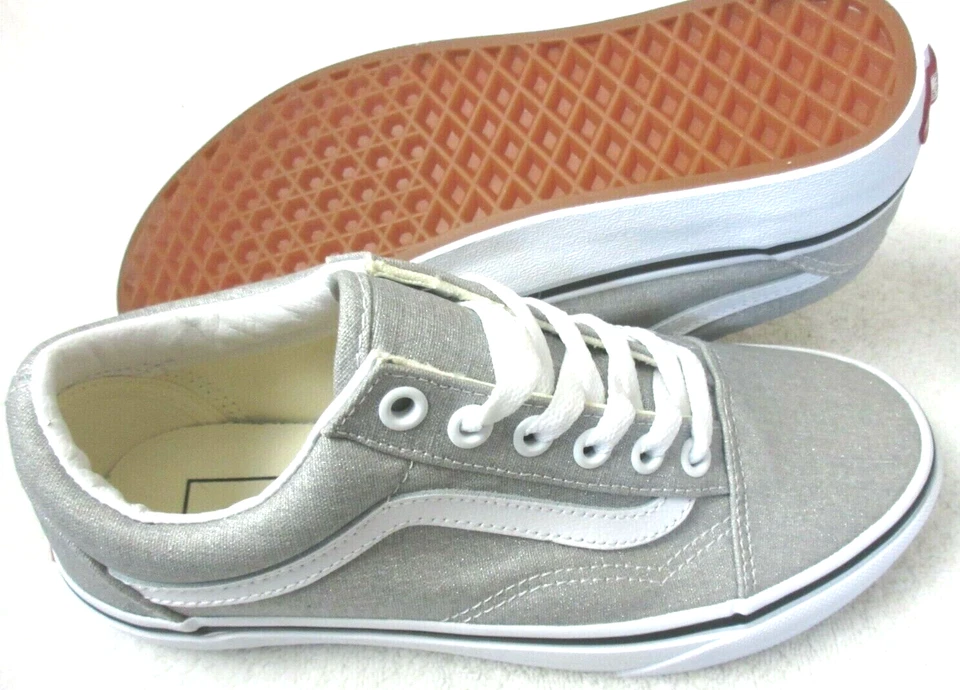 范斯女式 Old Skool 银色闪亮真白色帆布溜冰鞋 6 码全新带盒 — 第 3/4 张图片