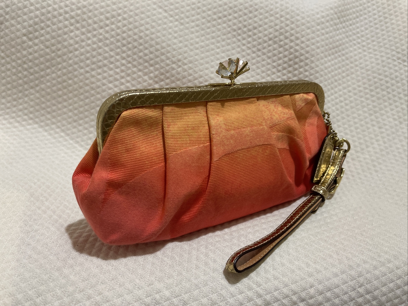 🔥 Coach Orange Clutch Wristlet With Big Beautiful Accent Rhinestones🔥 image 2