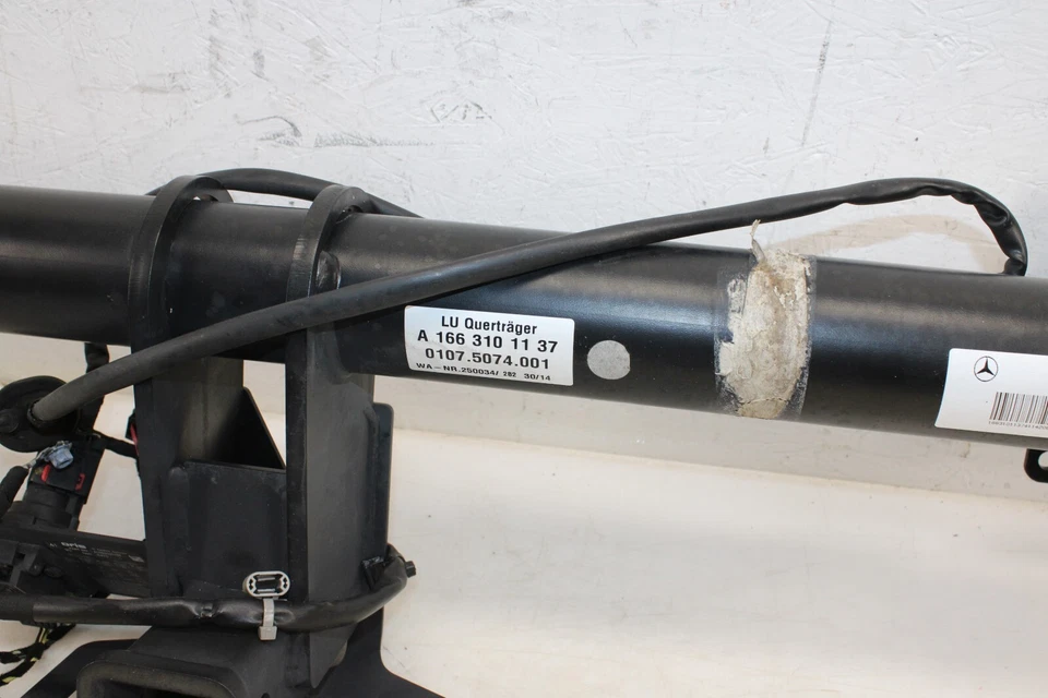 Barra de enganche de remolque trasera Mercedes-Benz GL450 2013-2016 OEM IL51 Foto 3 de 4