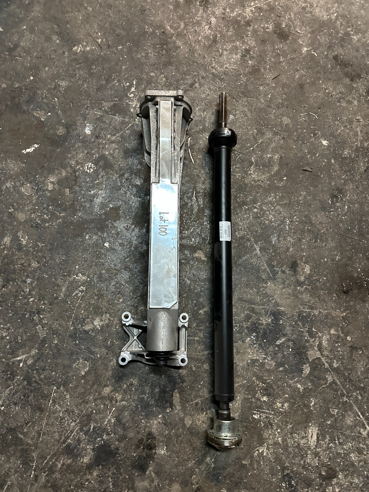 2017 AUDI R8 DRIVESHAFT DRIVE SHAFT OEM 4S0521101B 4S0 521 101 B 6306016700