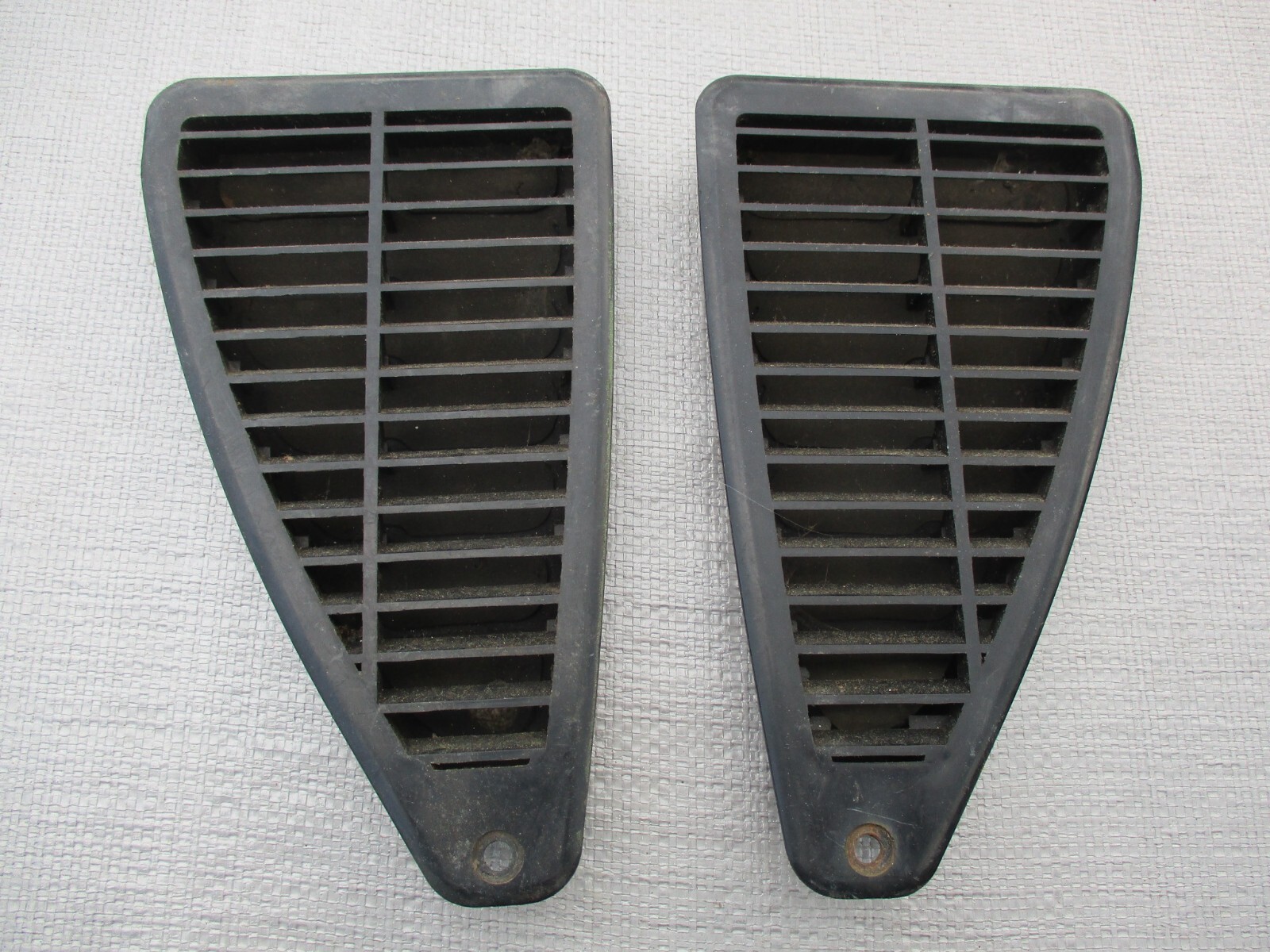 197019711973 Mustang Cougar Door "B" Pillar Quarter Panel Vent Grille