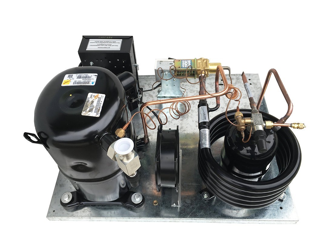 Water-Cooled Condensing Unit QT AWA7512ZXD 1-1/2HP, Med Temp R404A