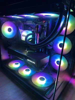 High-End Gaming PC RTX 5090 | Ryzen 7 9800X3D | 32GB RAM | 2TB SSD