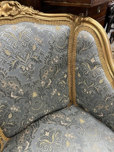 19th Century French Louis XV Silk Upholstered Gilt Wood Armchair - 第 4/7 張圖片