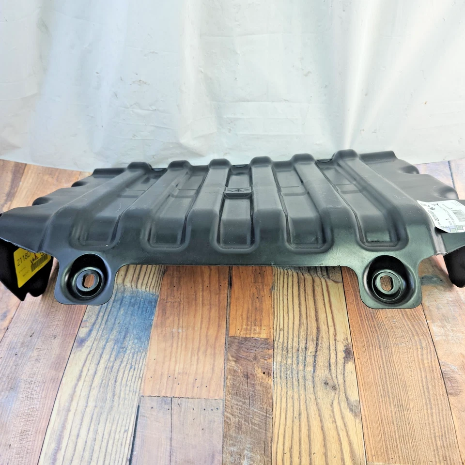 Protector contra salpicaduras de motor de plástico negro ACDelco GM 22781371 2007-2014 Chevrolet Tahoe Foto 2 de 4