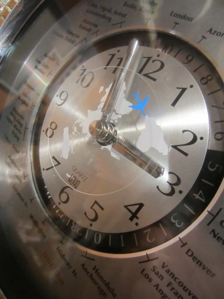 Vtg Crystal Mantle Desk Clock International Time HOYA Japan Airplane Second Hand - Image 3 of 4