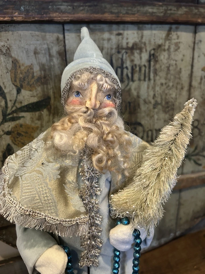 Colleen Moody Oak Hand Made Santa!! - Image 2 of 4