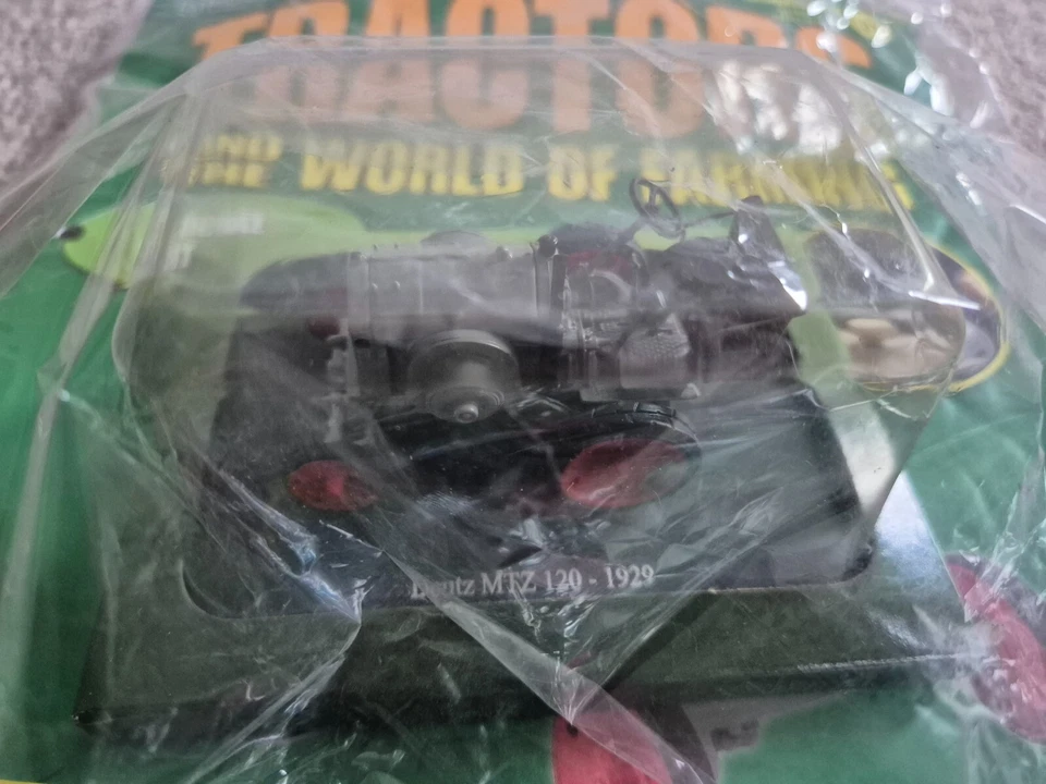 1/43 HACHETTE UNIVERSAL HOBBIES TRACTOR WORLD OF FARMING 1929 DEUTZ MTZ 120 - Image 2 of 3
