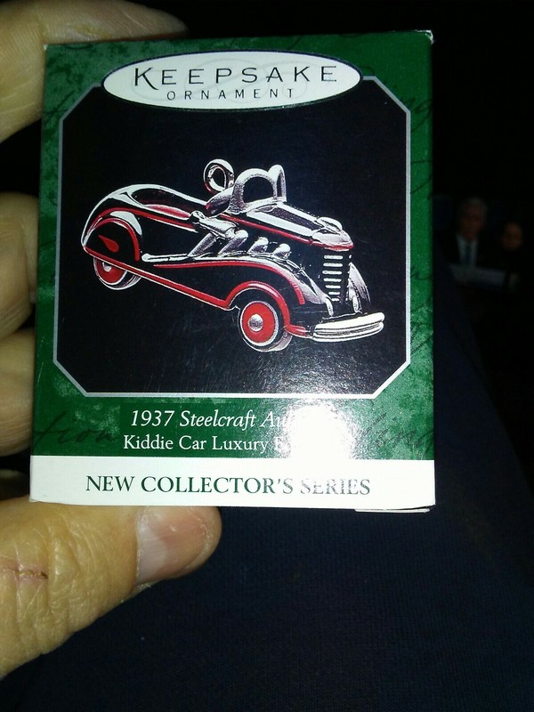 Hallmark Keepsake 1937 Steelcraft Auburn Kiddie Car Luxury Edition Ornament