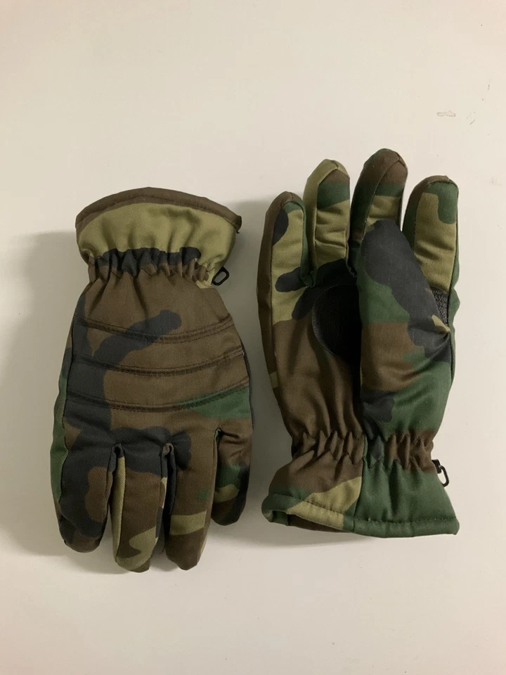 Rothco Insulated Hunting Gloves Woodland. Medium - Image 2 of 2