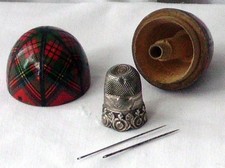 EGG SHAPED ETUI ANTIQUE TARTANWARE