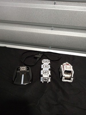 Anki Cozmo Robot, Cubes & Charger Bundle In Good Condition!!! 