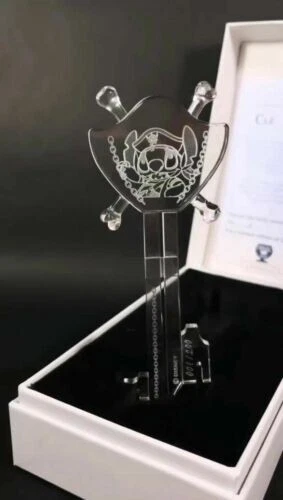Disneyland Paris Arribas Brothers Glass Key Stitch Pirate LE 56 /200 W/ Box COA