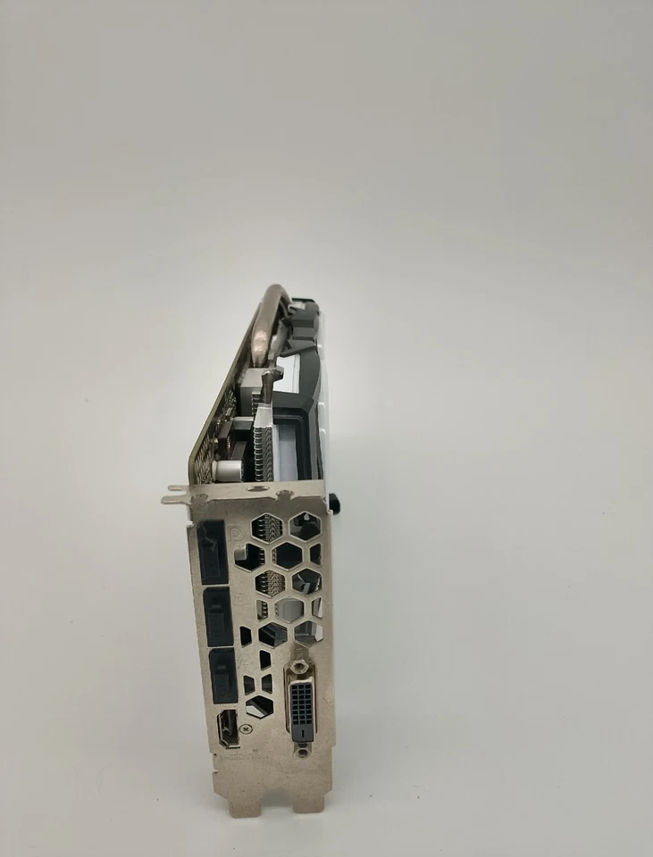 MSI AMD Radeon RX 570 8GB GDDR5 Graphics Card - R570AR8C - Image 2 of 4