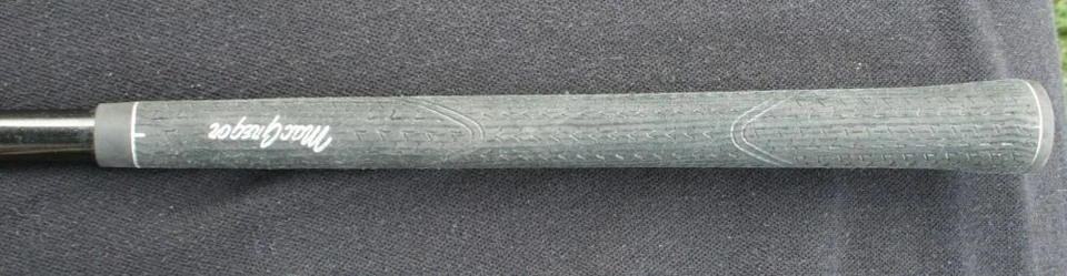 Left Hand MacGregor M455 V-Foil  # 4 Iron Original Regular Graphite V Foil - Image 3 of 4