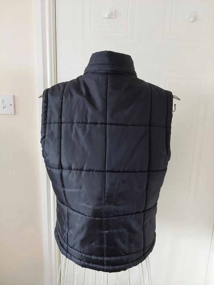 Chaleco calentador de cuerpo negro talla S a M By Design Foto 4 de 4