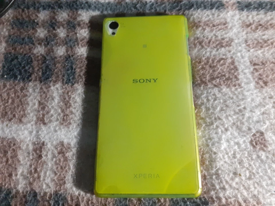 Sony Xperia Z3 D6603 Bianco per parti di ricambio - Immagine 2 di 4