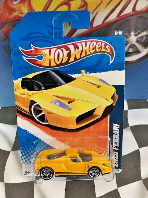 Hot Wheels 2011 Nightburnerz  6/10 116 2002 Enzo Ferrari YELLOW PR5