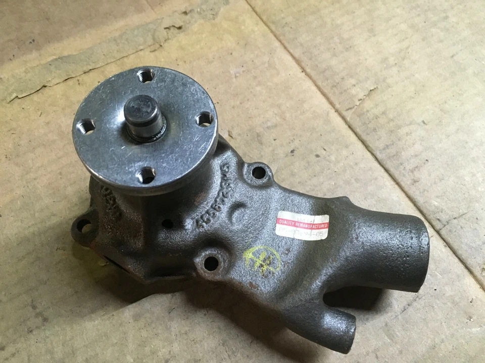 The Hasting Company Remanufactured Water Pump WP703  - Image 3 of 4
