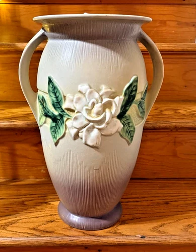 Roseville Pottery Vintage Gardenia Floor Vase, 690-16