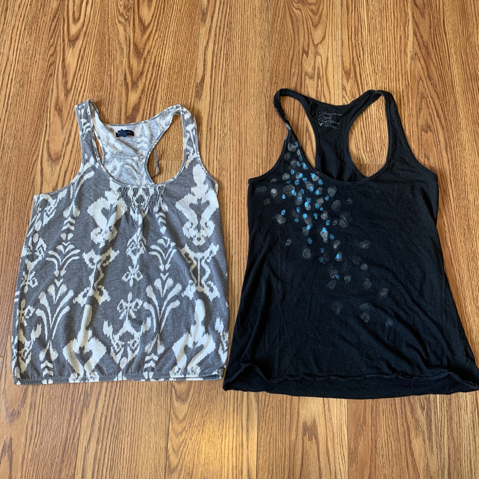 2 American Eagle Outfitters Womens Tank Tops Size S Gray Cream Damask Ikat/Black