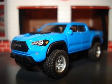 Toyota Tacoma 2020 camioneta 4x4 edición personalizada 1/64 HW ruedas todoterreno añadidas azul