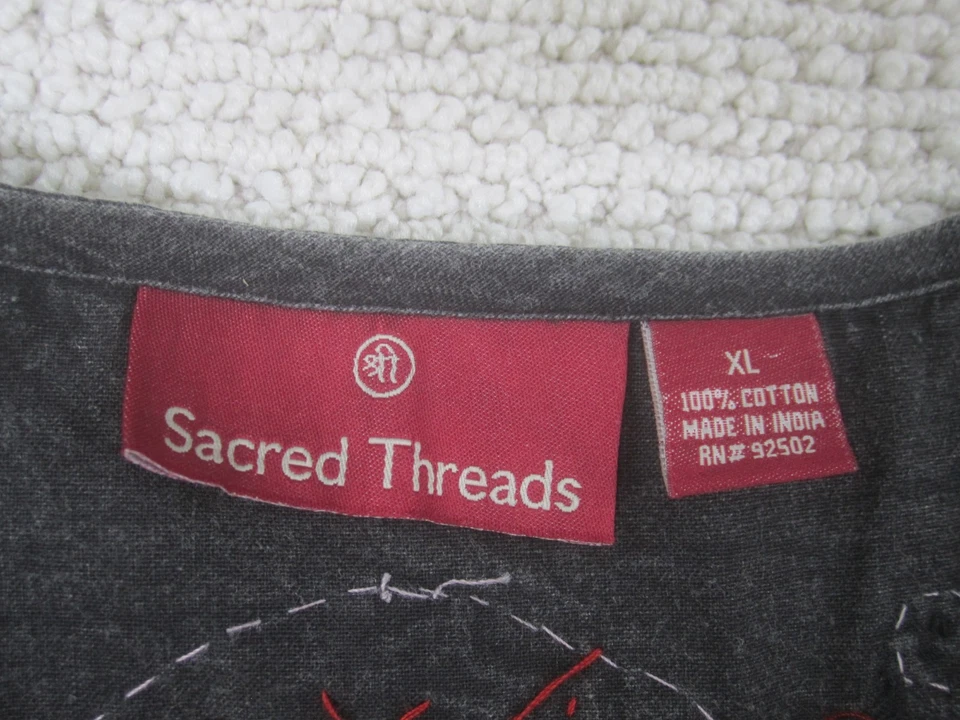 Camisa Sacred Threads Mujer XL Gris Bordada Informal Recortada Manga Larga Foto 3 de 4