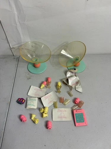 Vintage 1989 Mattel Barbie Ice Cream Shoppe Playset #3653 Parts & Pieces Chairs