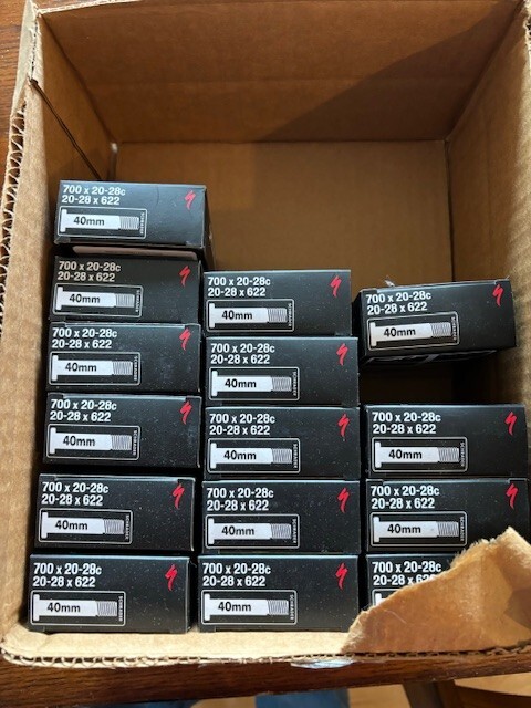 Specialized 700c Bike Tube 20-28mm 40mm Schrader Valve for Road & Hybrid Bikes