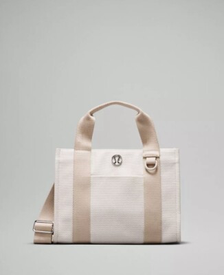 lululemon two toned bag NWT Lululemon Two Tone Canvas Tote Bag Purse Mini 4.5L MOJAVE TAN LIGHT  IVORY