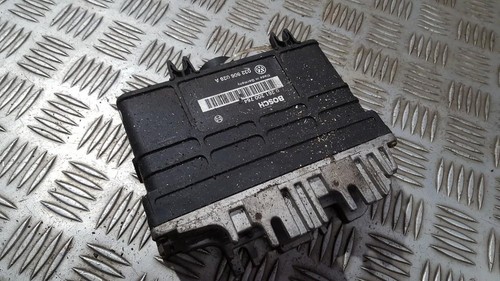 Volkswagen Golf 1995 ECU Engine Computer (Engine Control Unit) 032 #517778-23