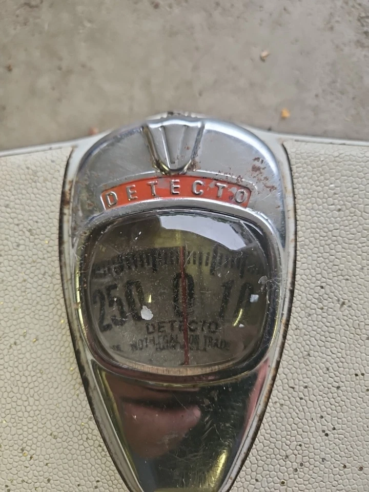 Detecto Bathroom Scale Vintage 1950s. White and Sparkles Glass Bubble RARE!! - Изображение 2 из 4