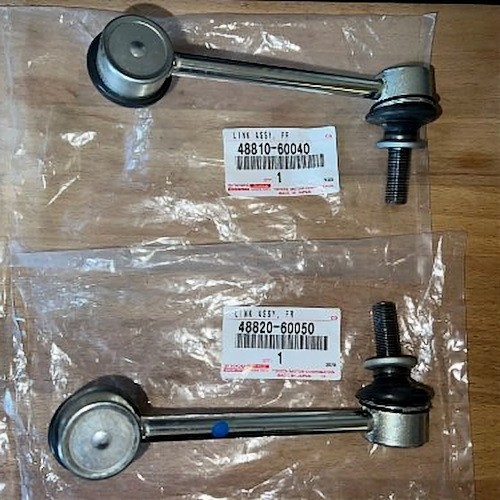 New Toyota Front Stabilizer Links For 4Runner FJ Cruiser Lexus GX470 OEM - Bild 1 von 1
