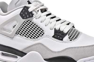 新品未使用　Nike Air Jordan 4 \"Military Black\" Size 4 (GS) - Jordan 4 Retro Mid Military Black for sale