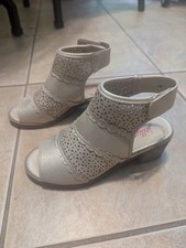Girls Size 1 Gold Sandals