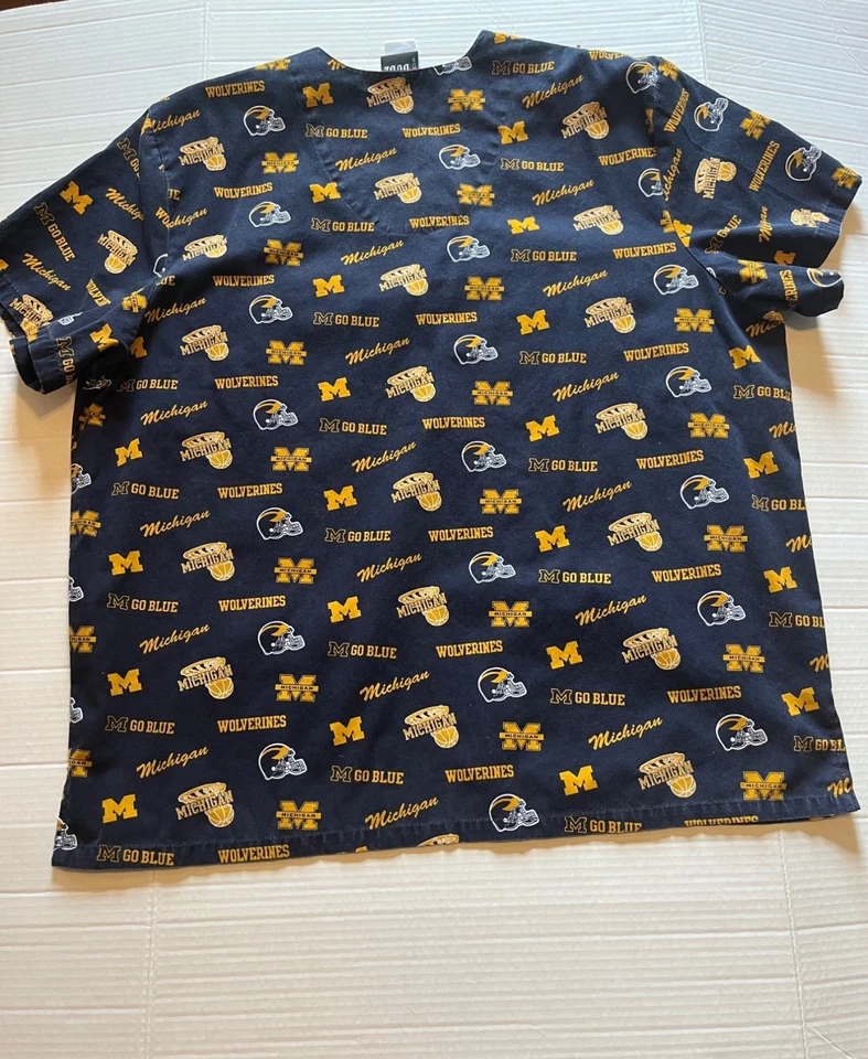 Michigan Wolverines Dudz Scrub Top L Cotton Blend semi-homemade v neck scrub top - Image 2 of 4