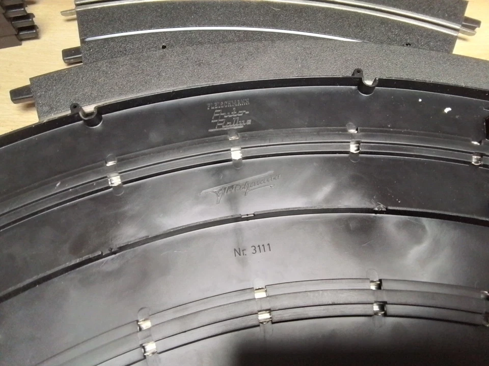 FLEISCHMANN. CIRCUIT VOITURES ELECTRIQUES. AUTO RALLYE - Photo 3/4