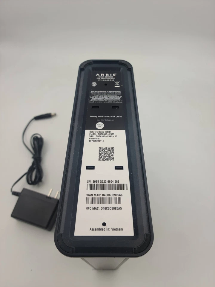 ARRIS SURFboard DOCSIS 3.1 SBG8300 Dual-Band Wi-Fi Router Refurbished - Image 3 of 4