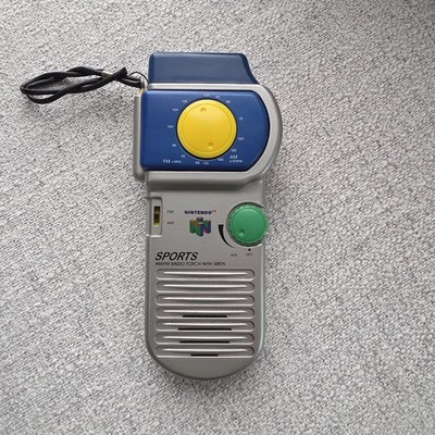 Nintendo 64 Super Mario AM/FM flashlight radio with siren!  N64 